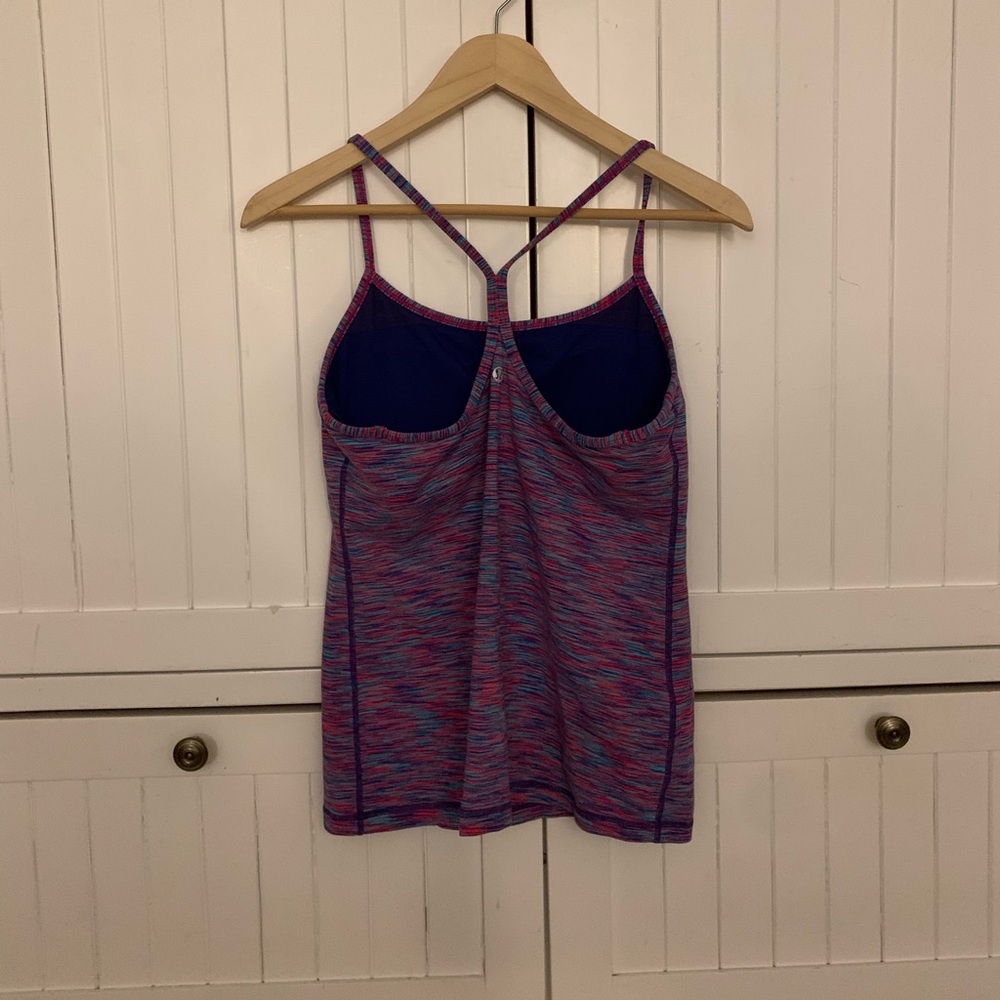 Lululemon Razorback Tank - Picture 2 of 3